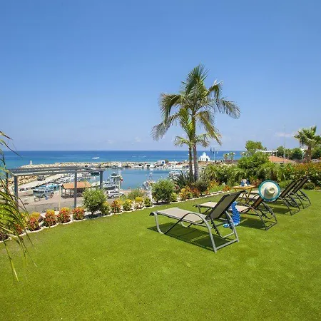 Villa With Two Minutes Walk From Sirina Bay 53 Protarász
