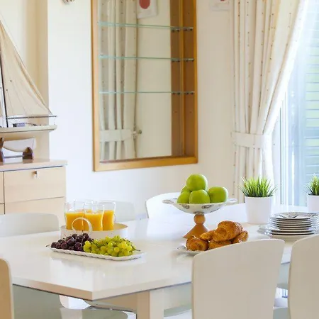 With Two Minutes Walk From Sirina Bay 53 Villa Protaras